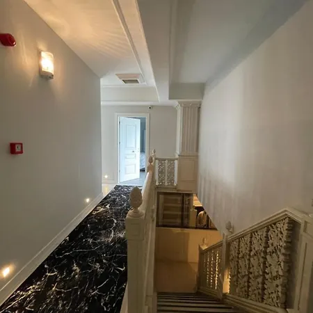 Yali Houses Aparthotel